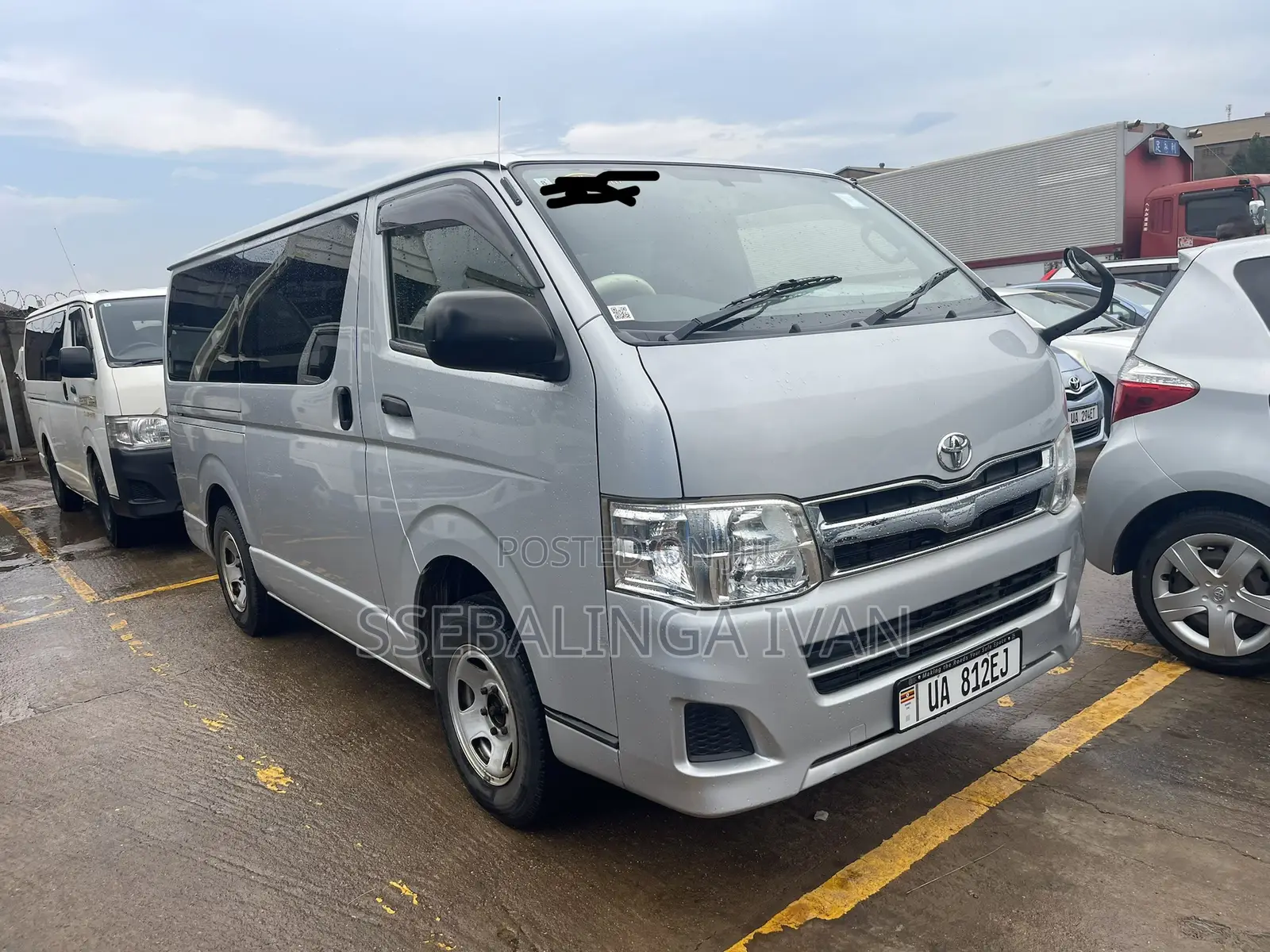 Toyota HiAce 2013 Silver
