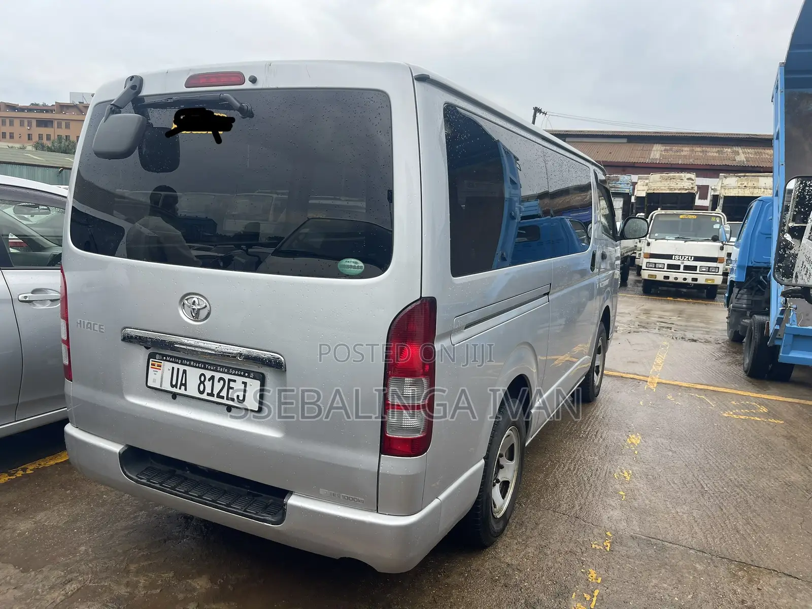 Toyota HiAce 2013 Silver
