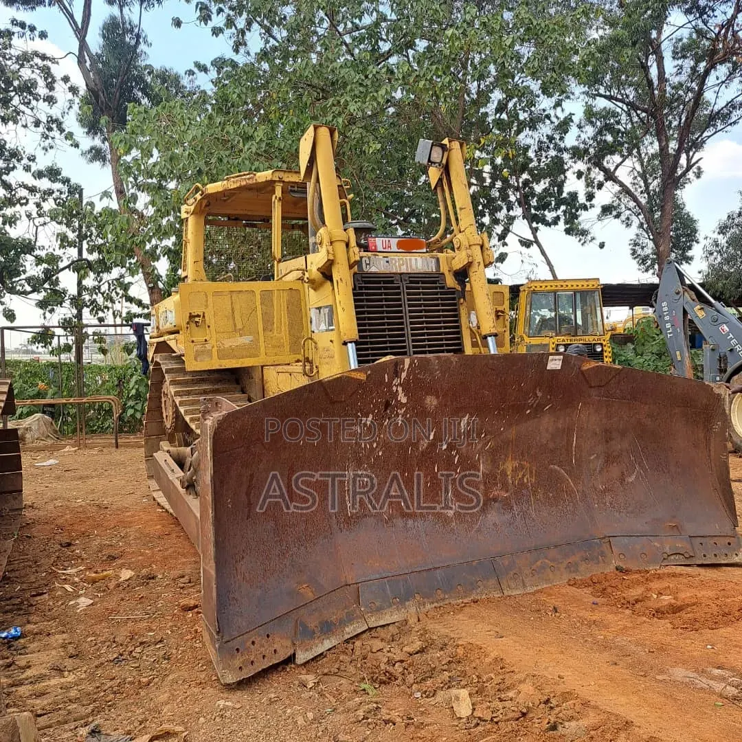 D7H Dozer Available for Hire Reliable Performance