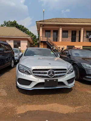 Mercedes-Benz C200 2017 Silver