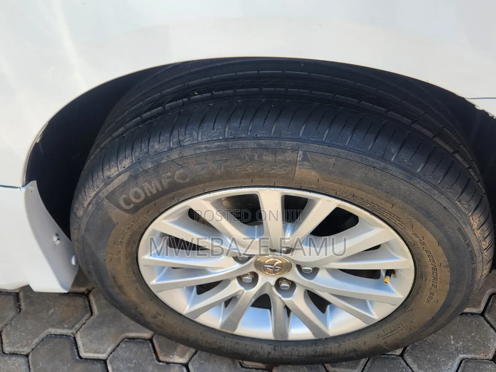 Toyota Noah 2011 White