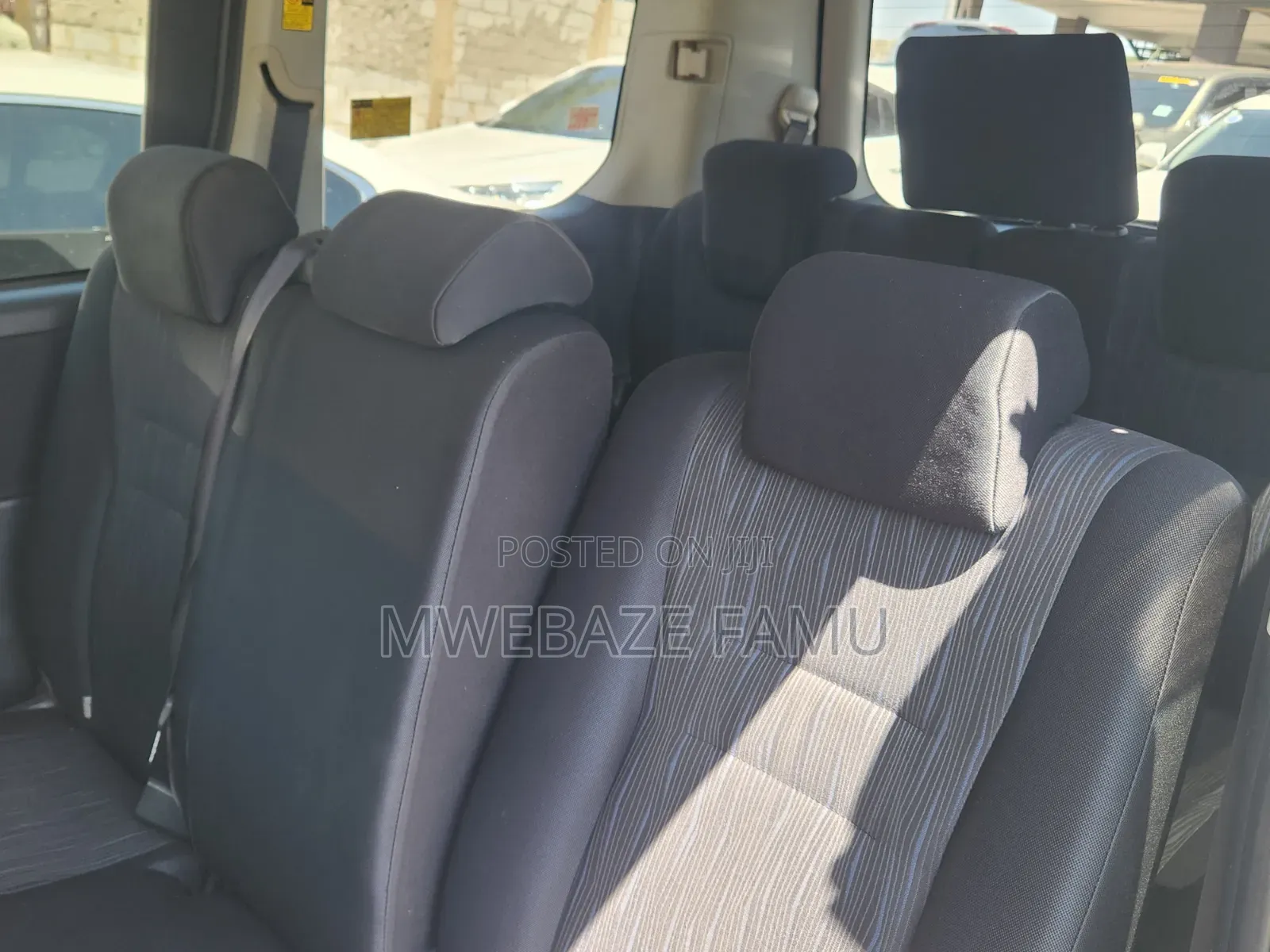 Toyota Noah 2011 White