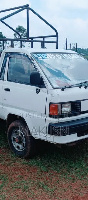 Toyota Lite-Ace 2006 White