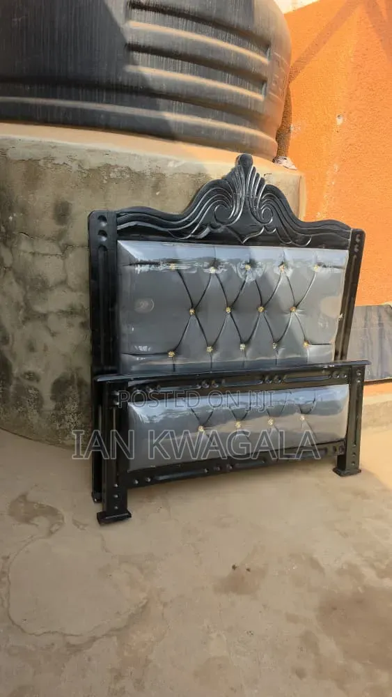 Bed 5x6/ 4x6 Mahogany