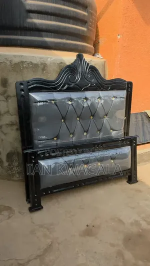 Bed 5x6/ 4x6 Mahogany