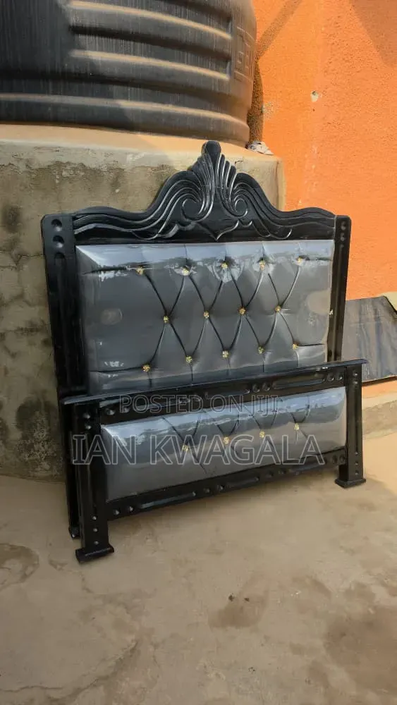Bed 5x6/ 4x6 Mahogany