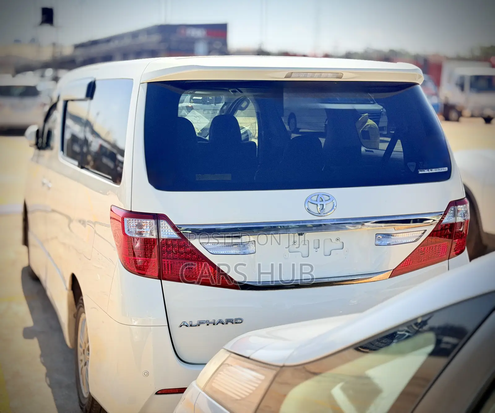 Toyota Alphard 2.4 Petrol AWD 2013 White