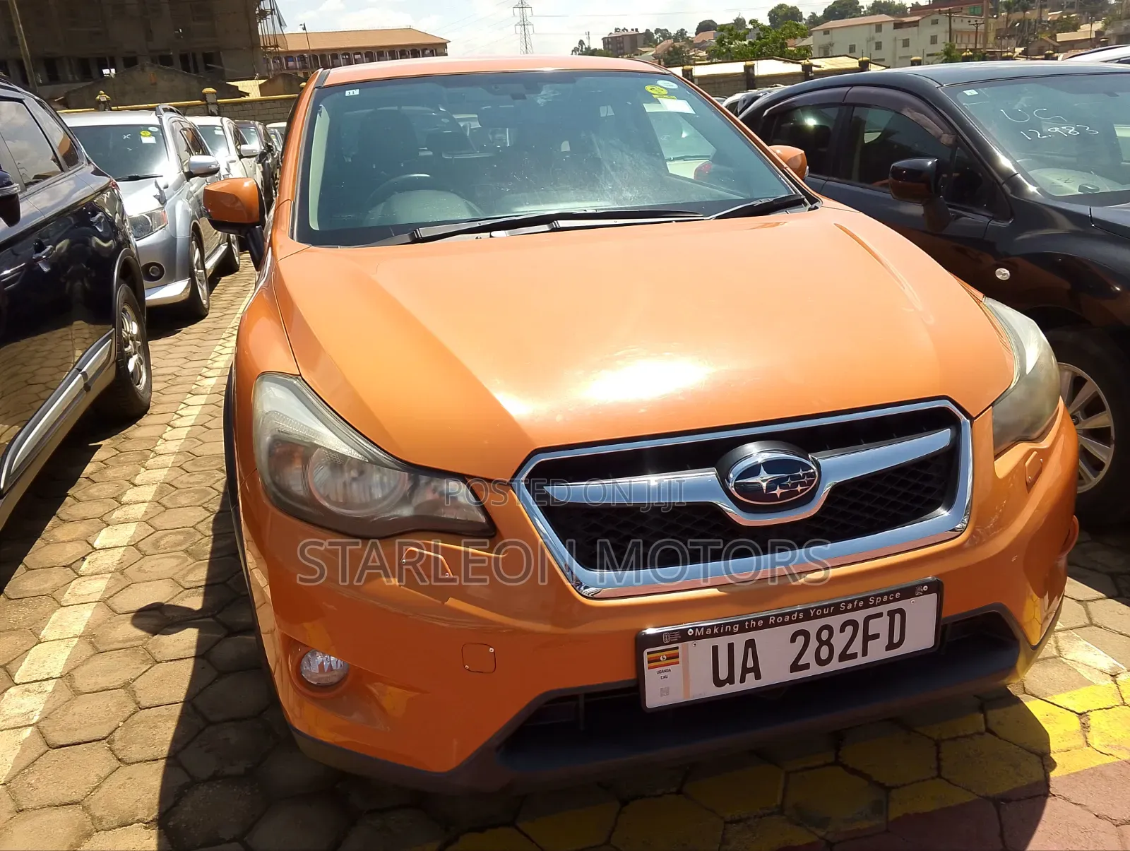 Subaru XV 2013 Orange