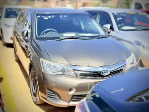 Toyota Corolla Fielder 1.5 Hybrid FWD 2014 Brown