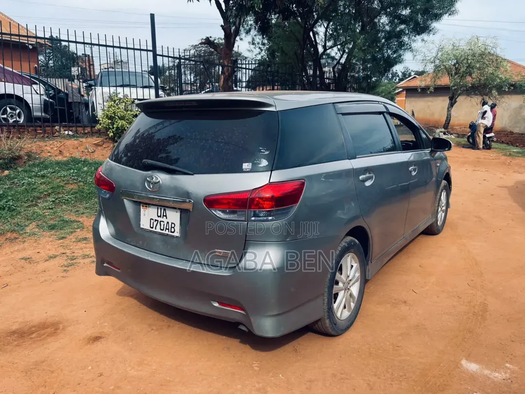 Toyota Wish 2010