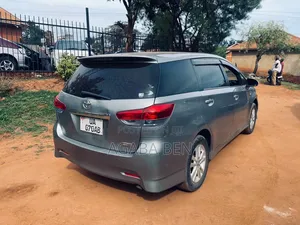 Toyota Wish 2010