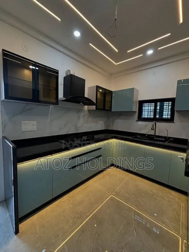Kitchen Cabinets/Smart Finished Kitchen Cabinets in Any Colour