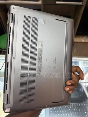 Laptop Dell Latitude 7400 32GB Intel Core i7 SSD 512GB
