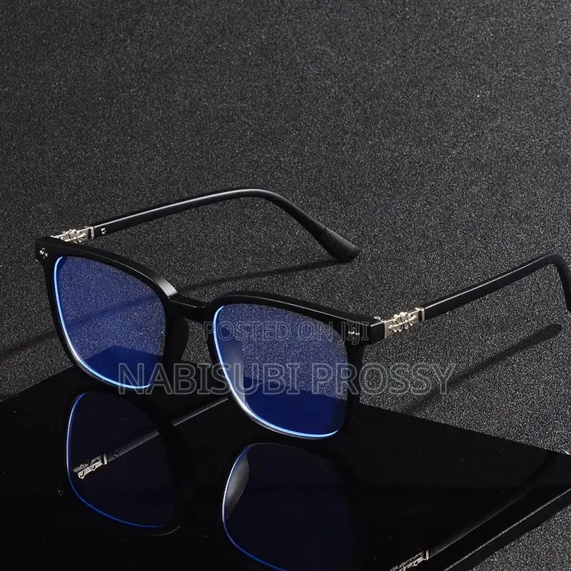 Photochromic Glasses