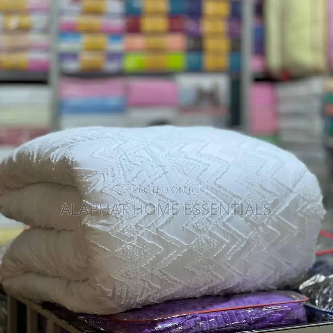 6 Pieces Tufted Duvets