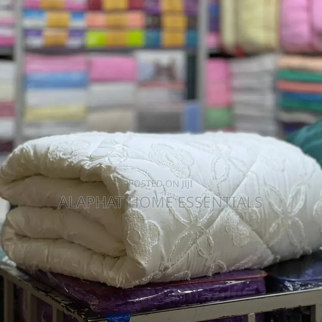 6 Pieces Tufted Duvets
