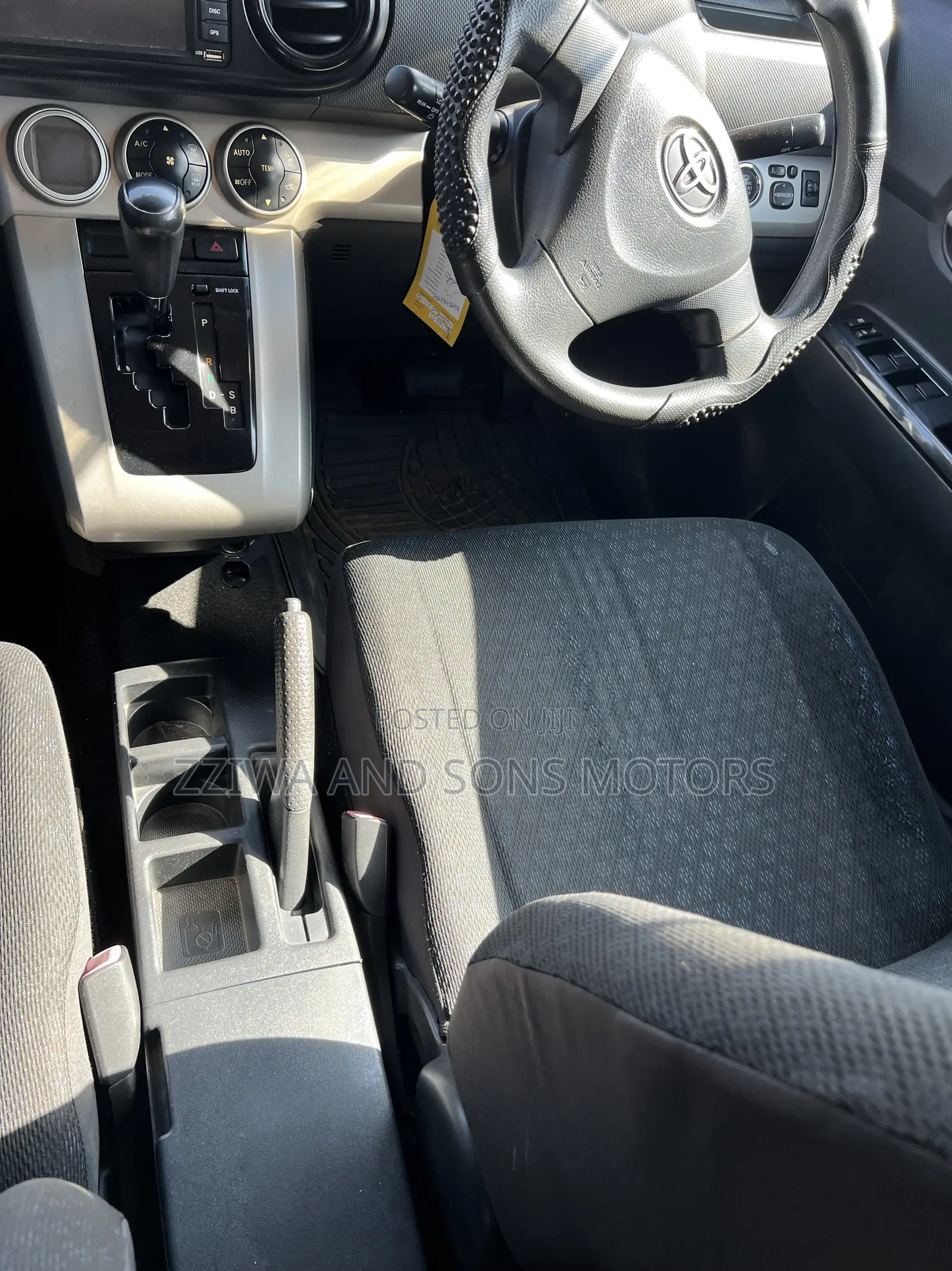 Toyota Corolla Rumion Hatchback 1.8 FWD 2008 White