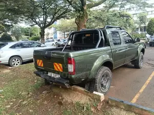 Nissan Hardbody 2003 Green