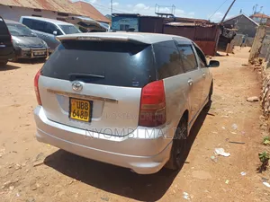 Toyota Wish 2005 Silver