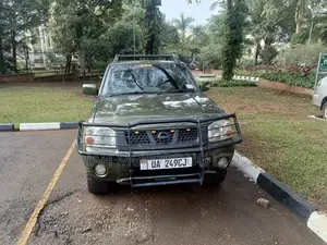 Nissan Hardbody 2003 Green