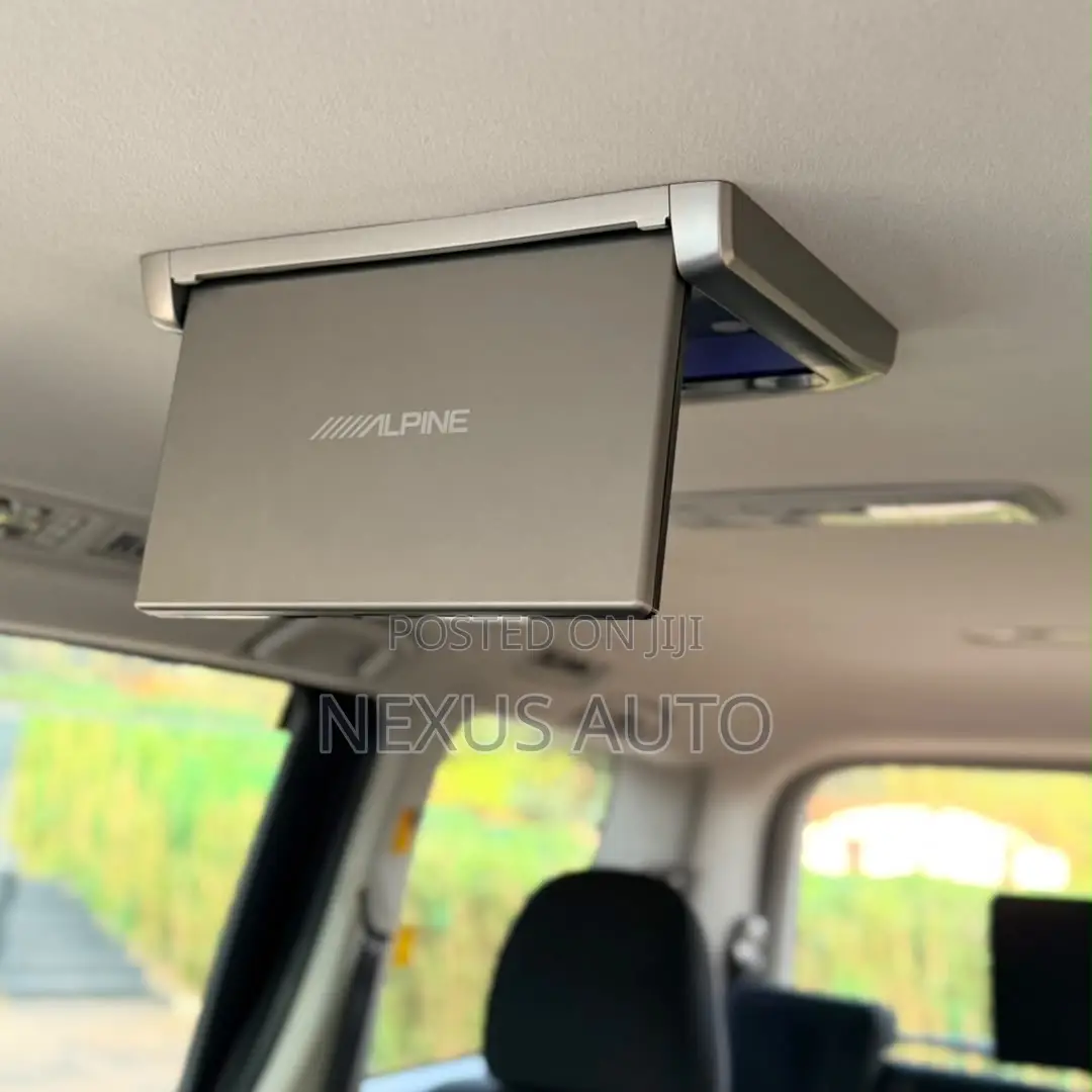 Toyota Noah 2013 Silver