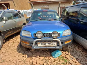 Toyota RAV4 1997 Blue