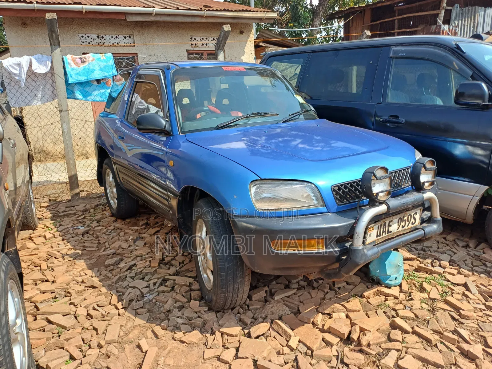 Toyota RAV4 1997 Blue