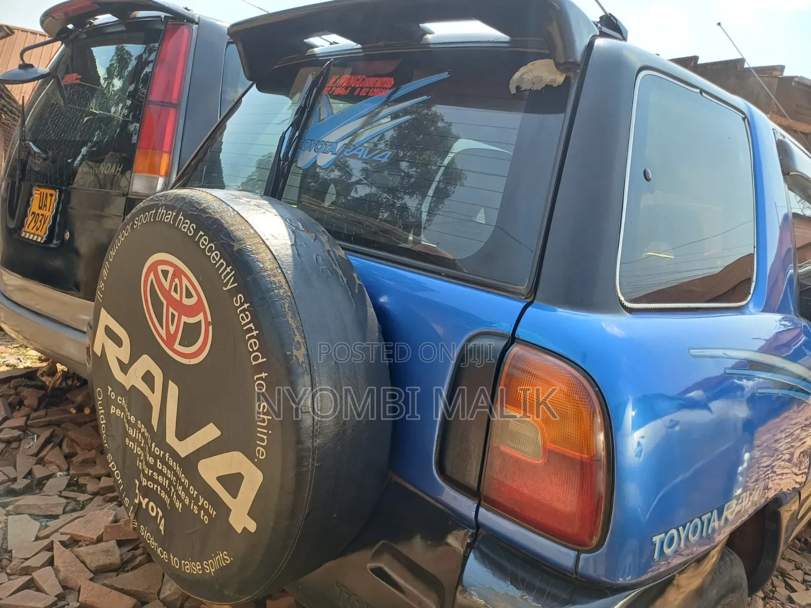 Toyota RAV4 1997 Blue