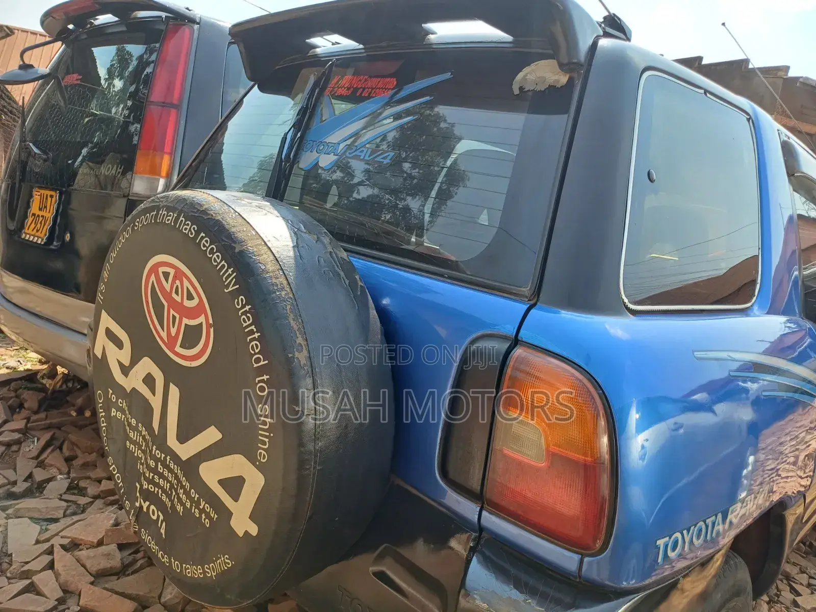 Toyota RAV4 1997 Blue