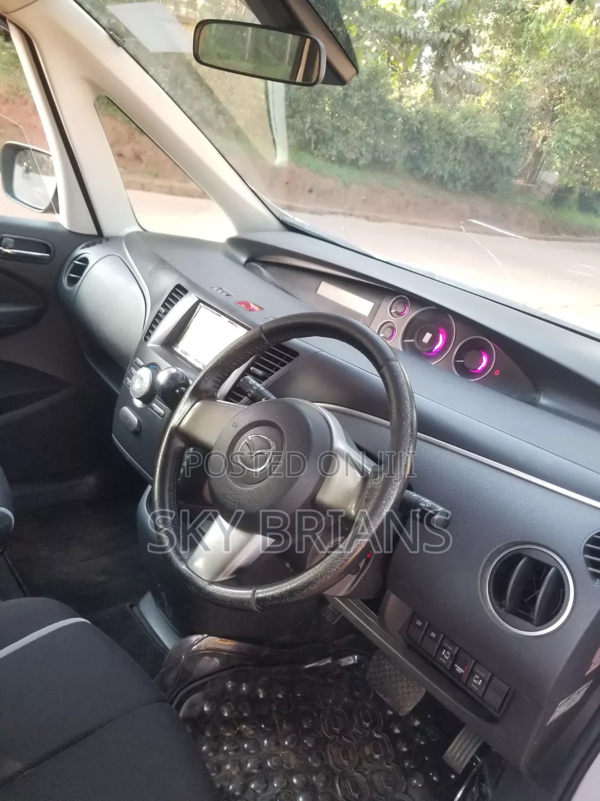Mazda Biante 2010 Silver