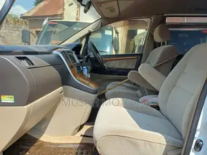 Toyota Alphard 2.4 Petrol FWD 2006 Pearl