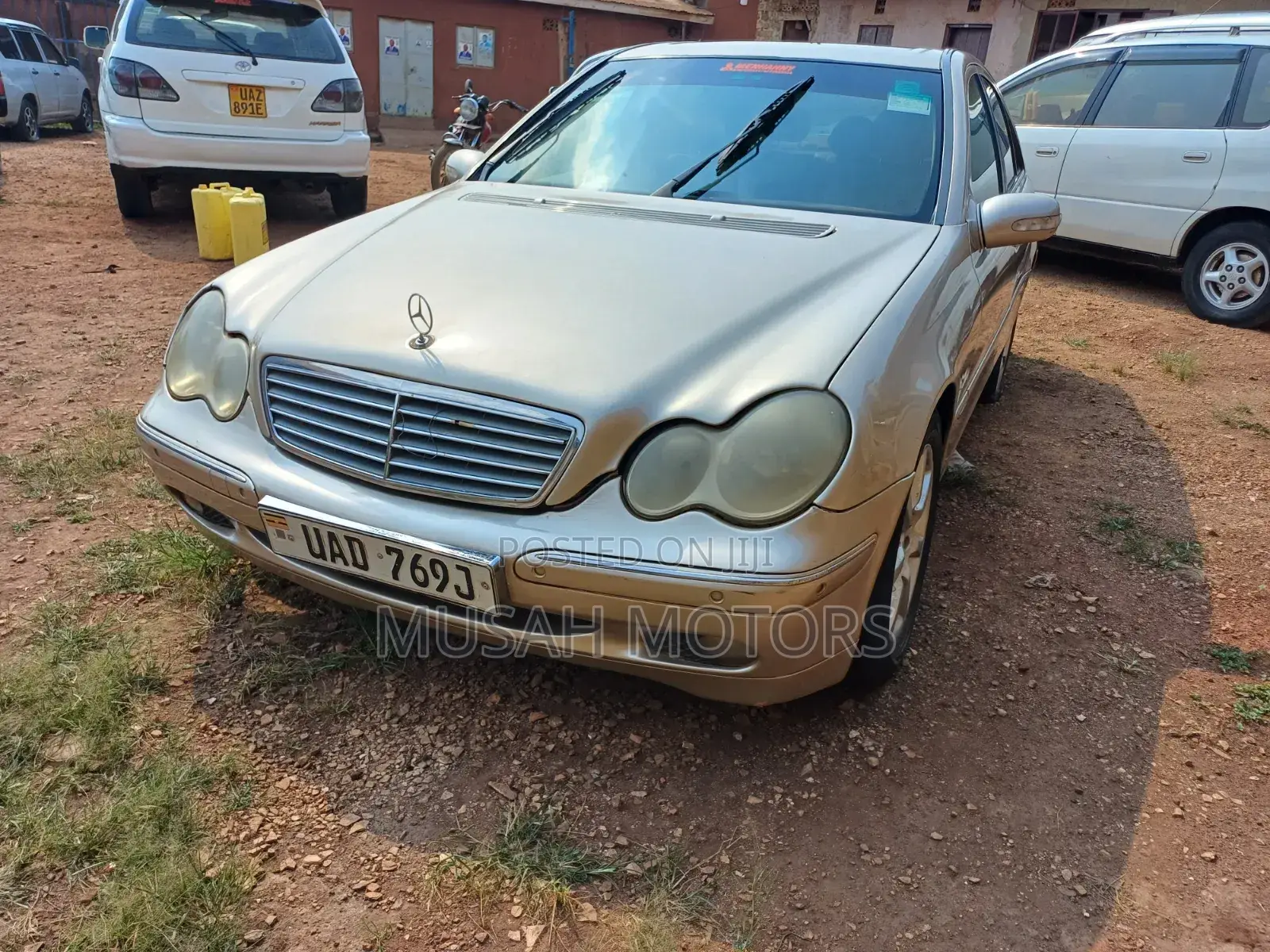 Mercedes-Benz C200 2004 Gold