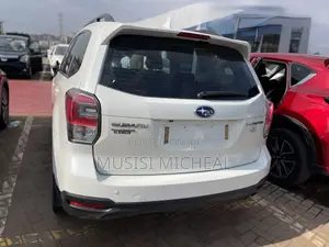 Subaru Forester 2.5i Limited AWD 2016 White