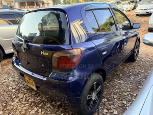 Toyota Vitz 1999 Blue
