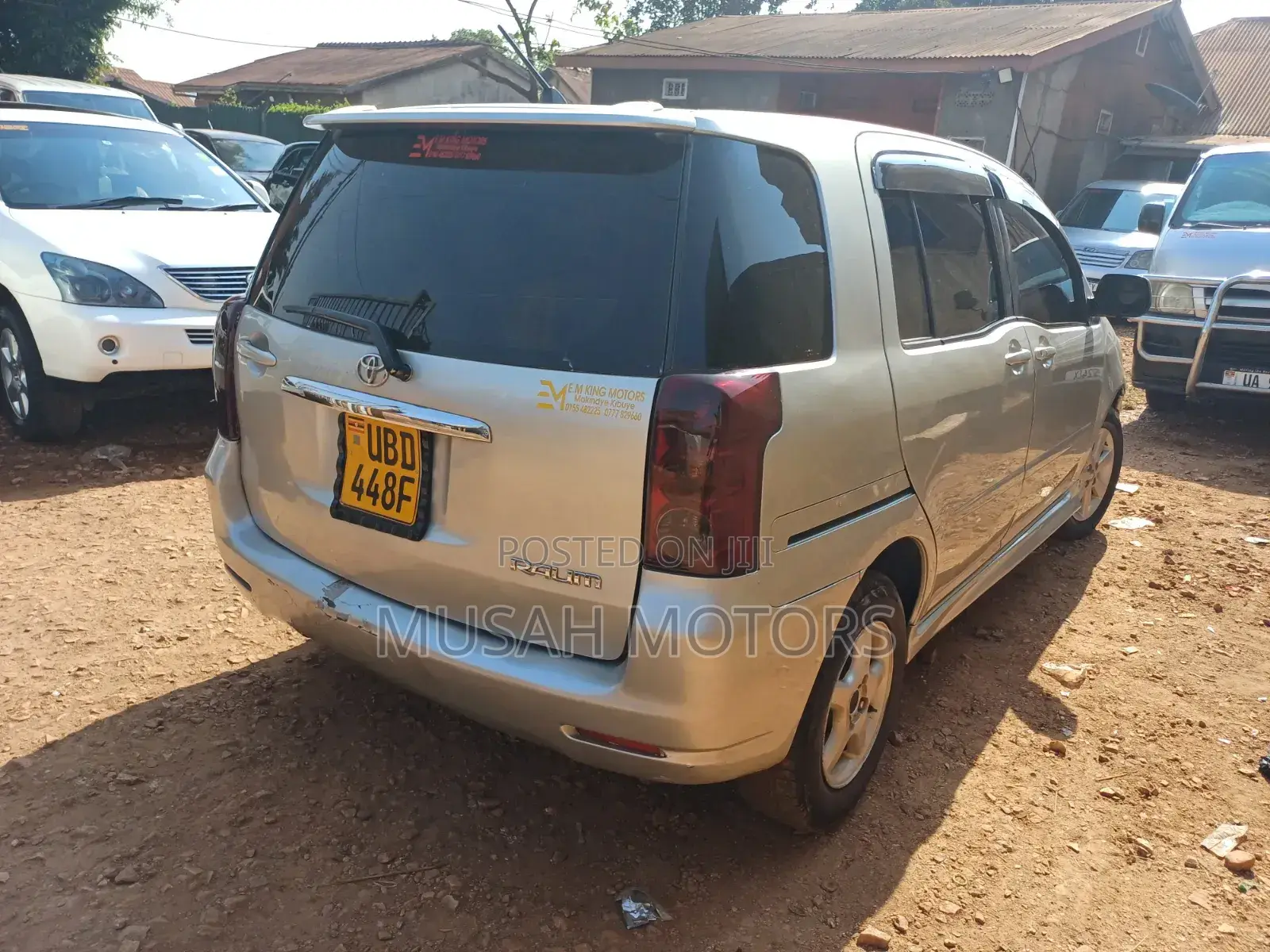 Toyota Raum 1.5 FWD 2006 Gold