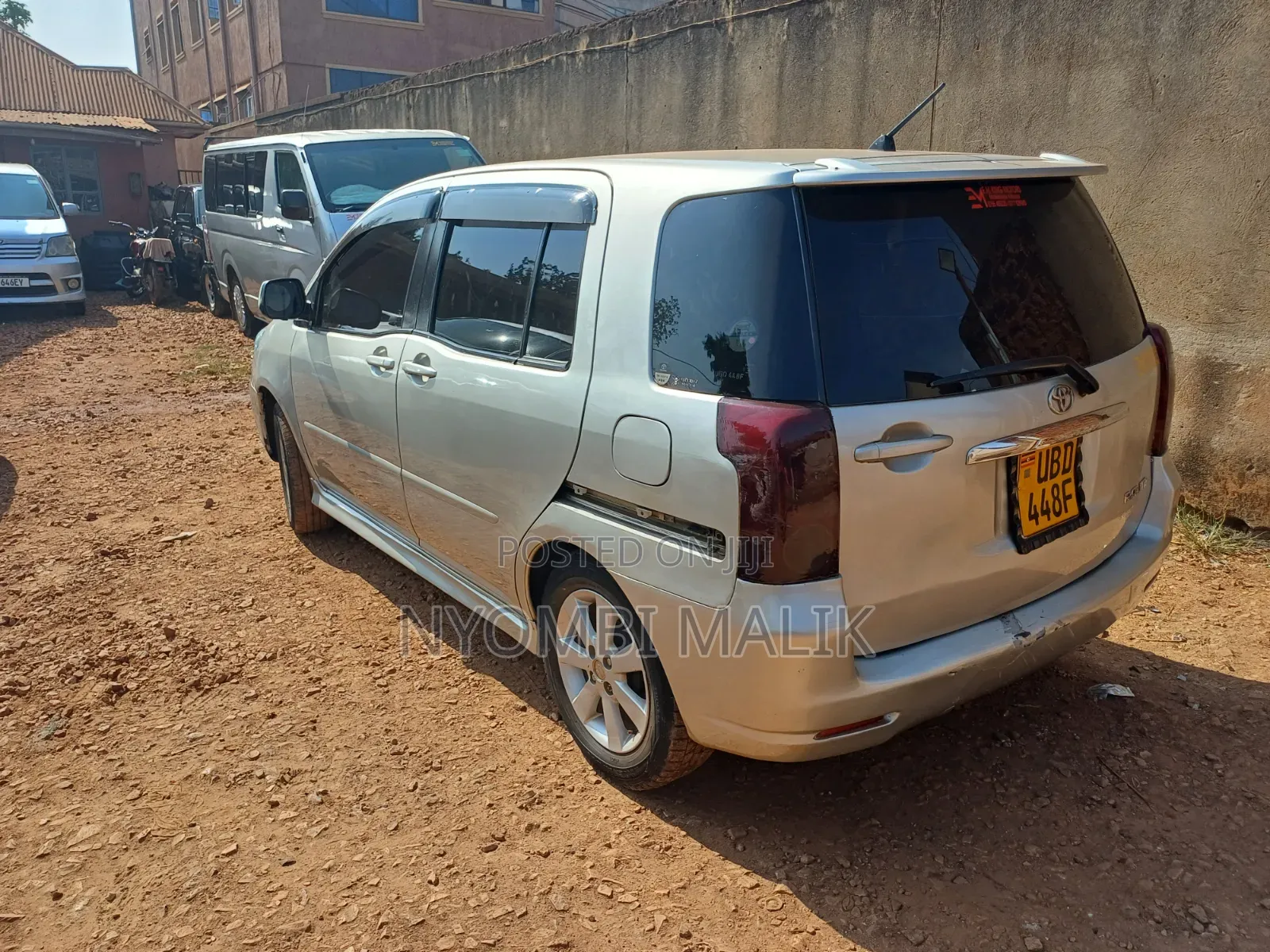 Toyota Raum 1.5 FWD 2006 Gold
