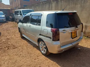 Toyota Raum 1.5 FWD 2006 Gold