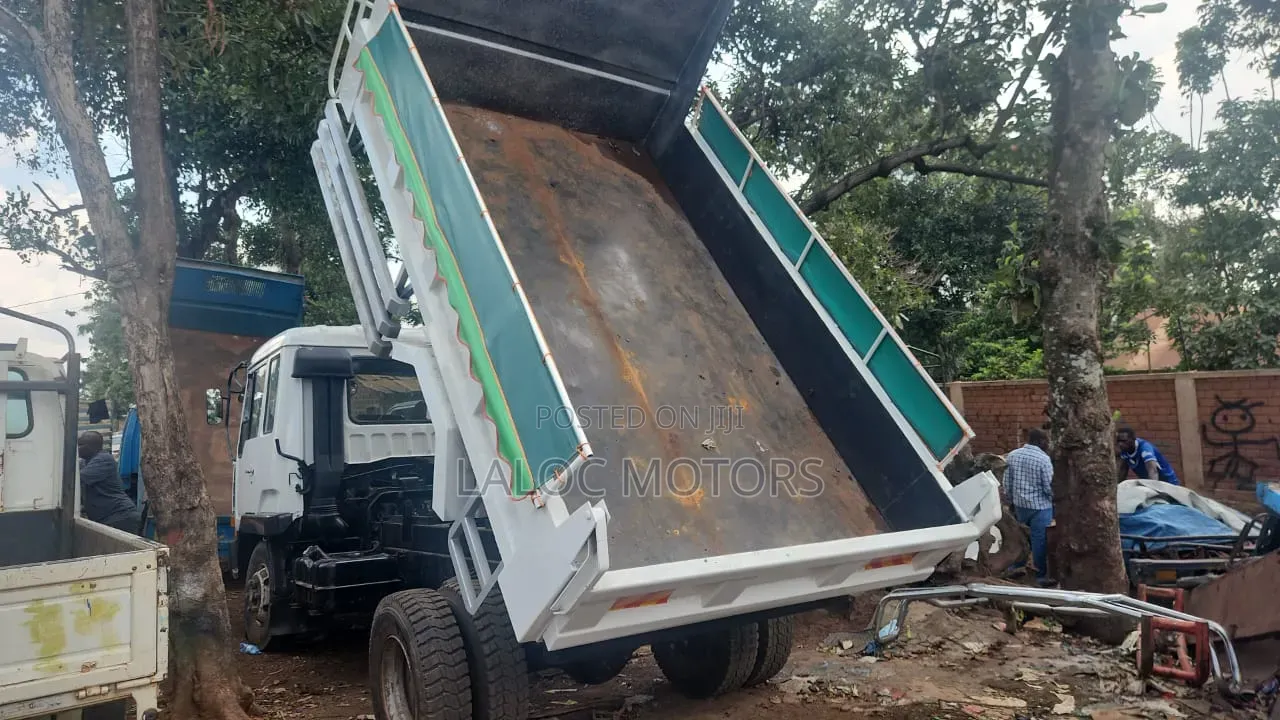 Fuso Fighter 6D16 Dumper