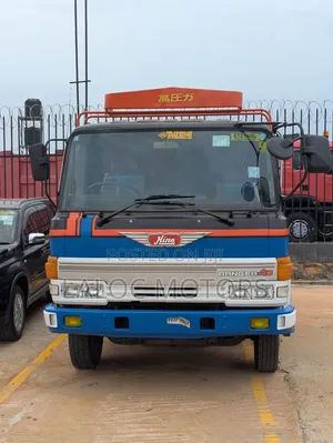 Hino Dumper Truck
