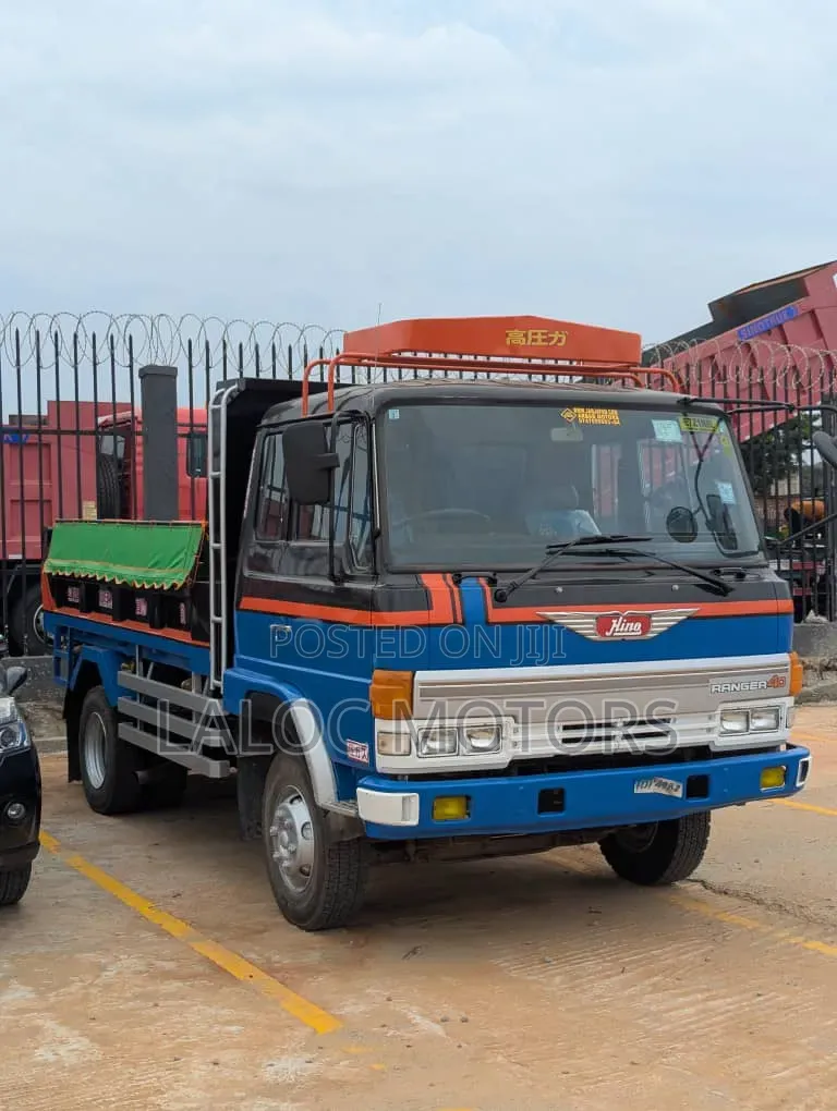 Hino Dumper Truck