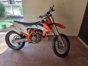 KTM 2022 Red