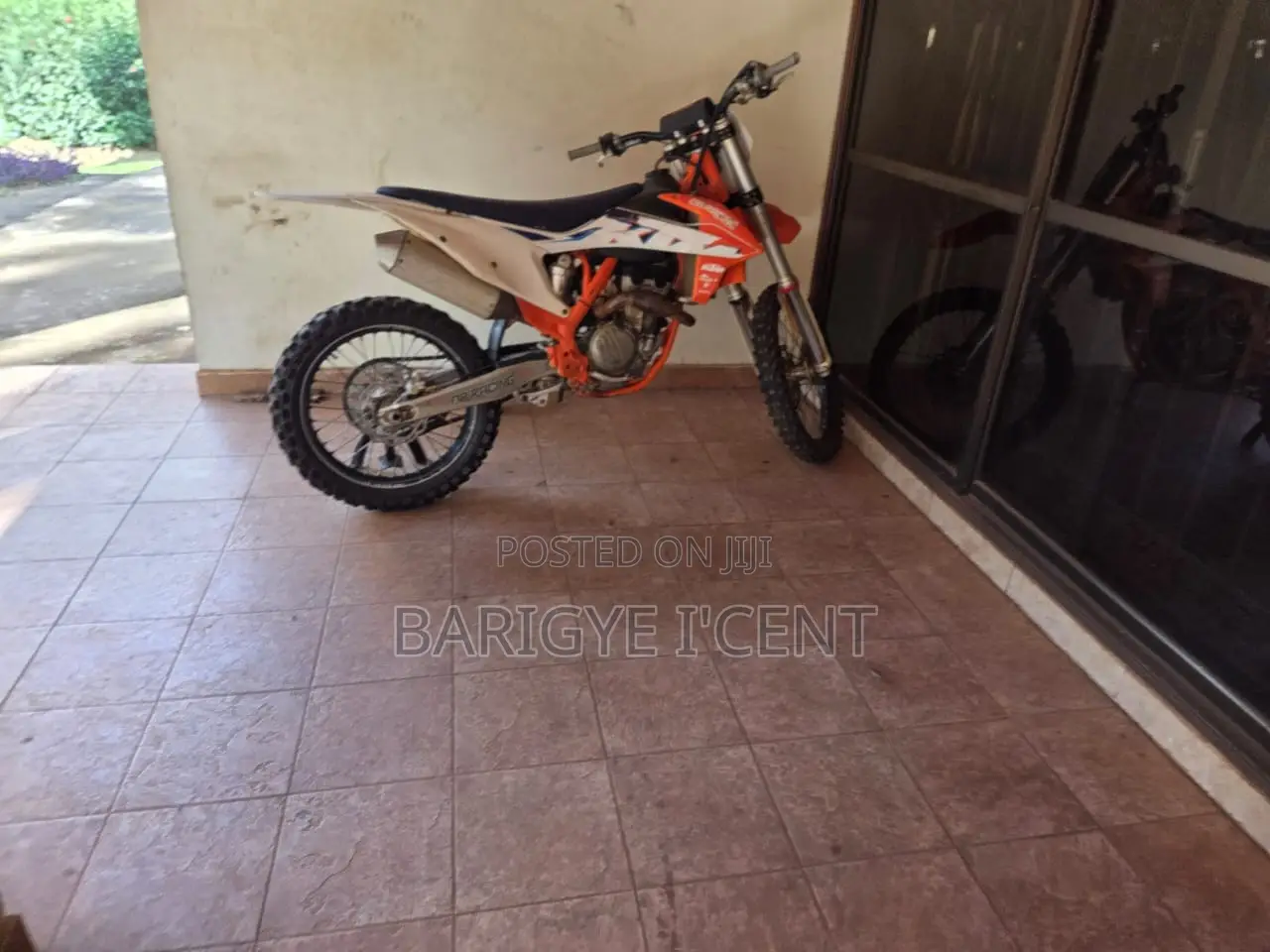 KTM 2022 Red