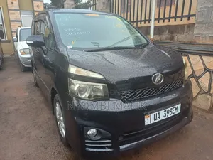 Toyota Voxy 2014 Black