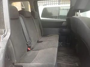 Toyota Noah 2.0 143hp AWD (7 Seater) 2013 Gray