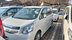 Toyota Noah 2013 White