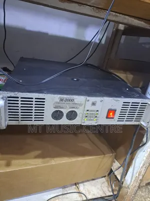 Hz M-2000 Powerfull Bass Amplifier