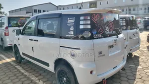 Toyota Sienta 2013 White