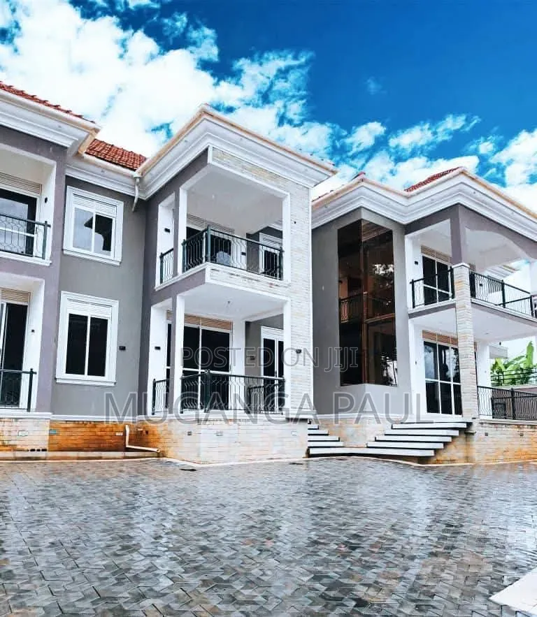 7bdrm House in Kira for sale