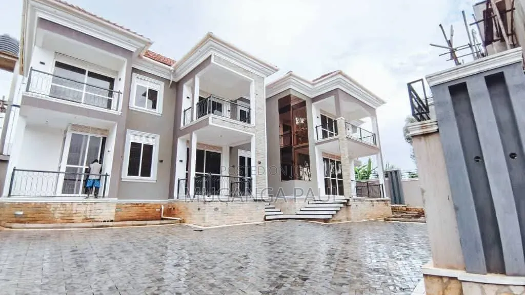7bdrm House in Kira for sale