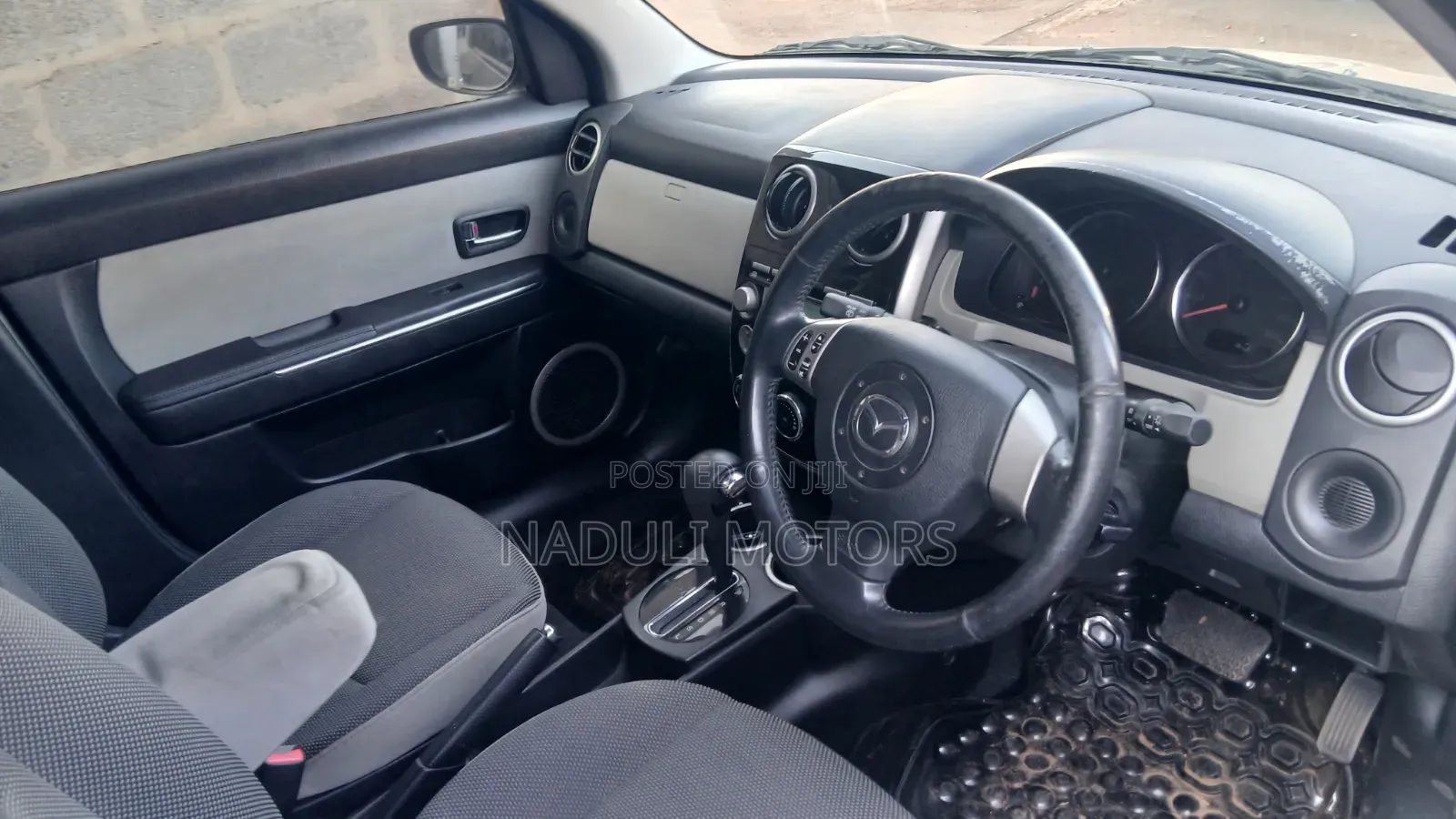 Mazda Verisa 2007 Gray
